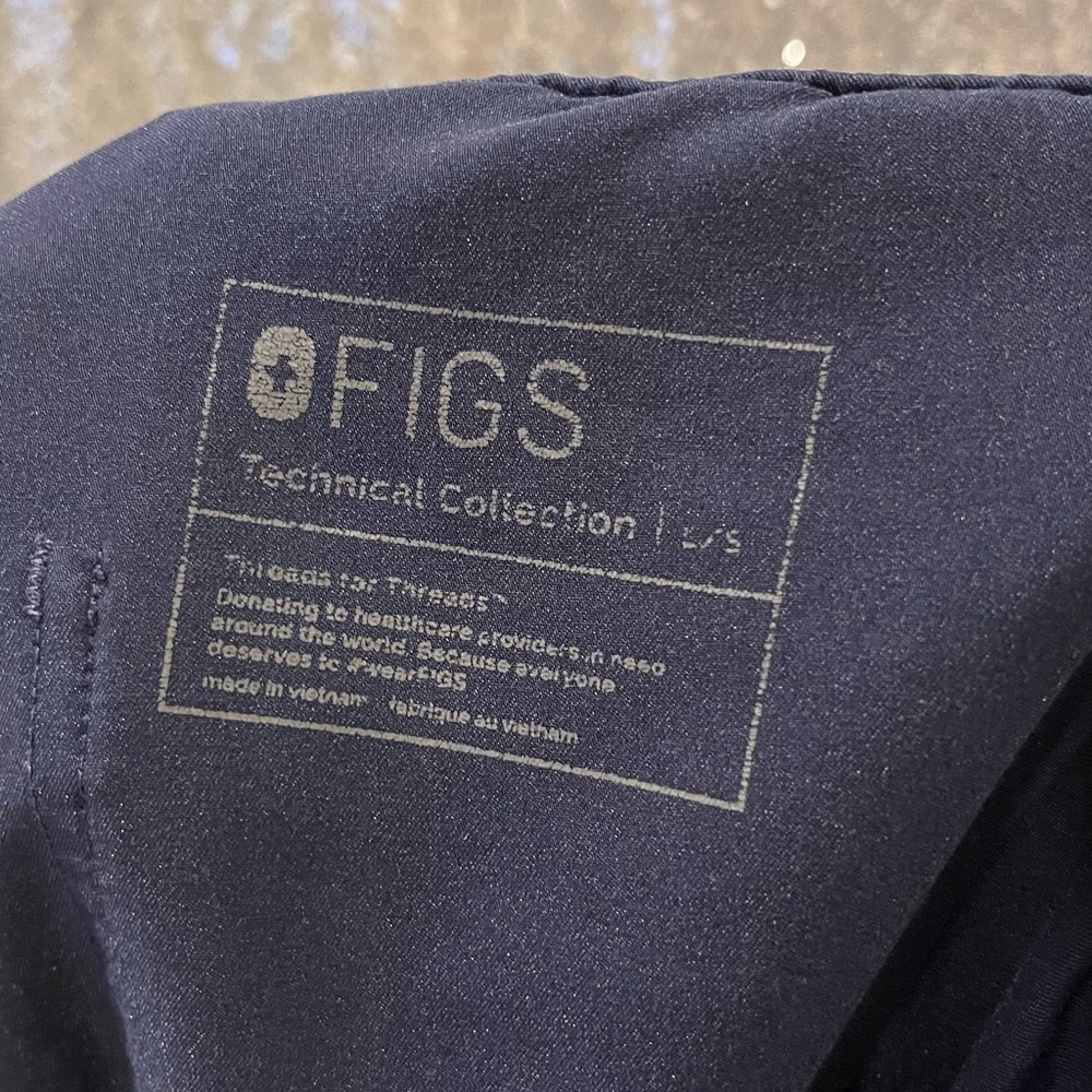 Figs Straight Leg Scrub Pants in Navy with Cream Drawstring - Picture 5 of 5